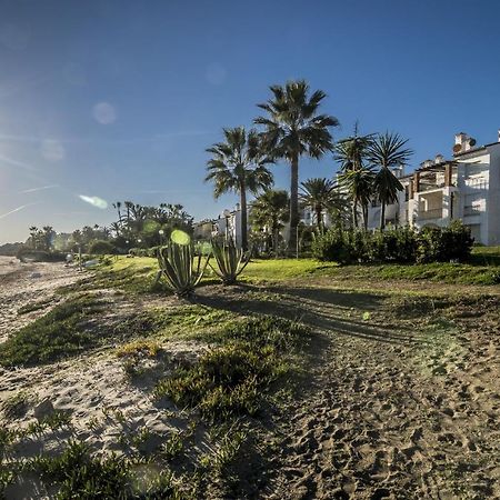 Hb - Comfortable Beachfront Holiday Apartment Estepona Exteriér fotografie