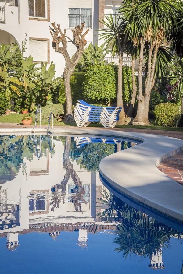 Hb - Comfortable Beachfront Holiday Apartment Estepona Exteriér fotografie